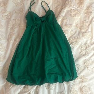 green dress